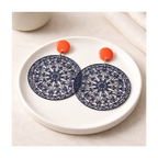 Boucles d'oreilles bleu marine rondes dentelées