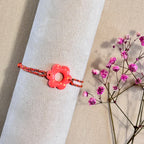 Bracelet cordon coloré avec breloque fleur