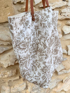 Sac cabas lin fleurs beiges anses en cuir
