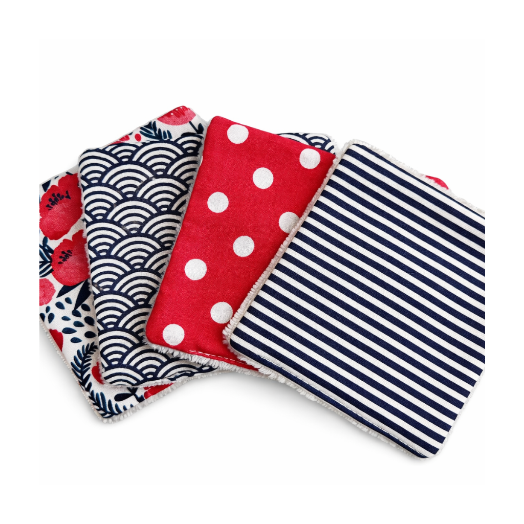 Lot de 4 lingettes démaquillantes rouges et bleues