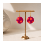 Boucles d'oreilles rondes avec gros pois corail
