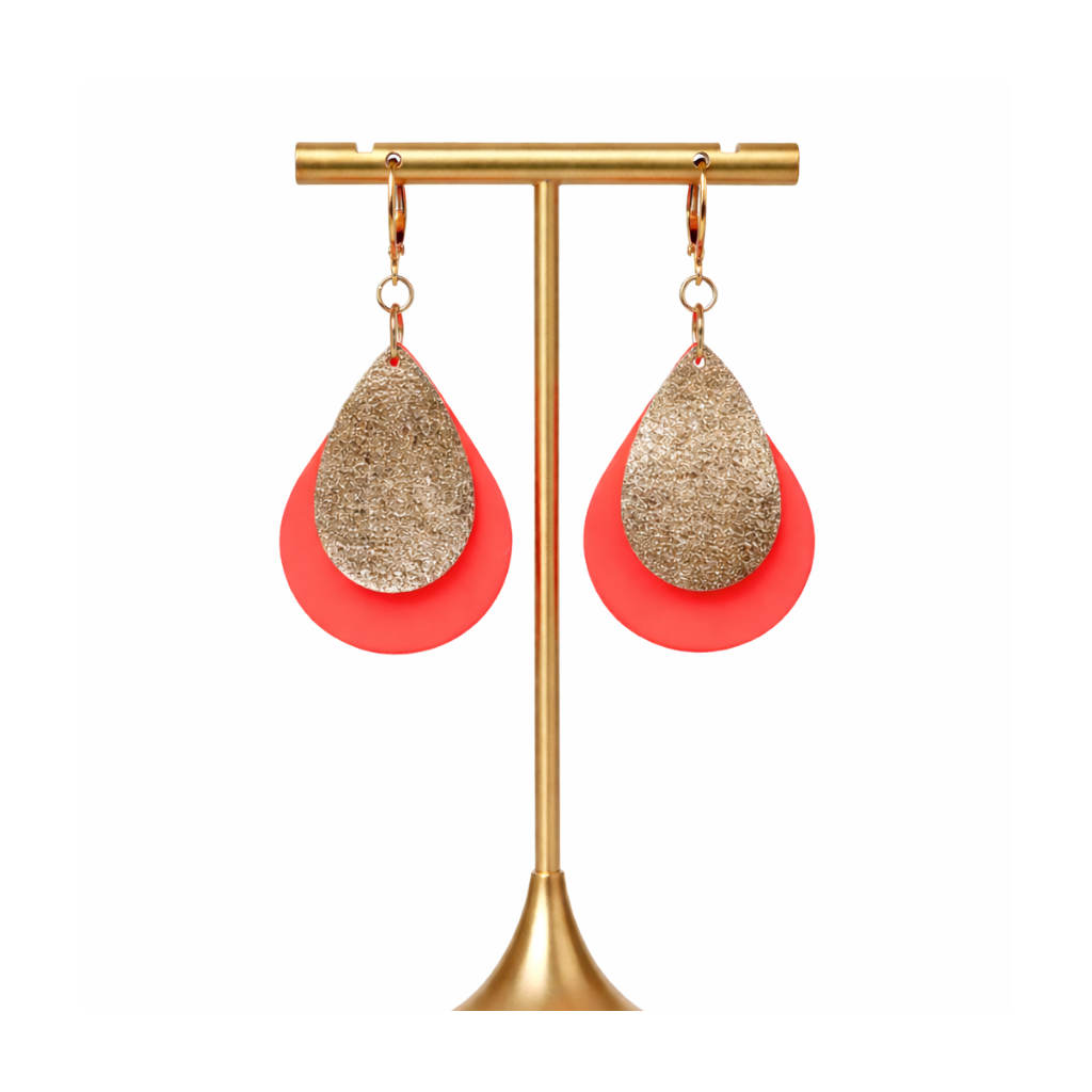 Boucles d'oreilles goutte corail fluo apprêt goutte dorée
