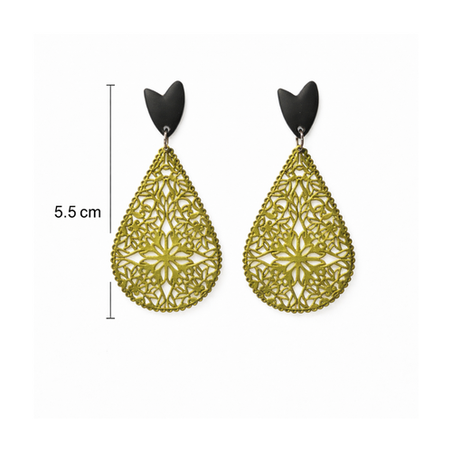 Boucles d'oreilles goutte verte en metal dentelé