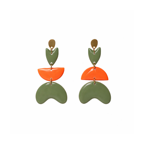Boucles d'oreilles asymétriques aux formes organiques