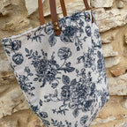 Sac cabas lin fleurs bleues anses en cuir